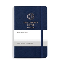 Moleskine(R) Medium Notebook and GO Pen Gift Set - Sapphire